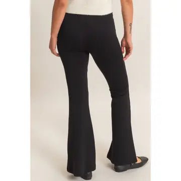 Black Fare Pants On Larger Model