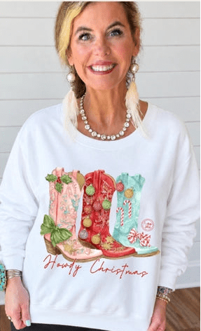 Loose Fit Sweatshirt White with Colorful Boots and Howdy Christmas
